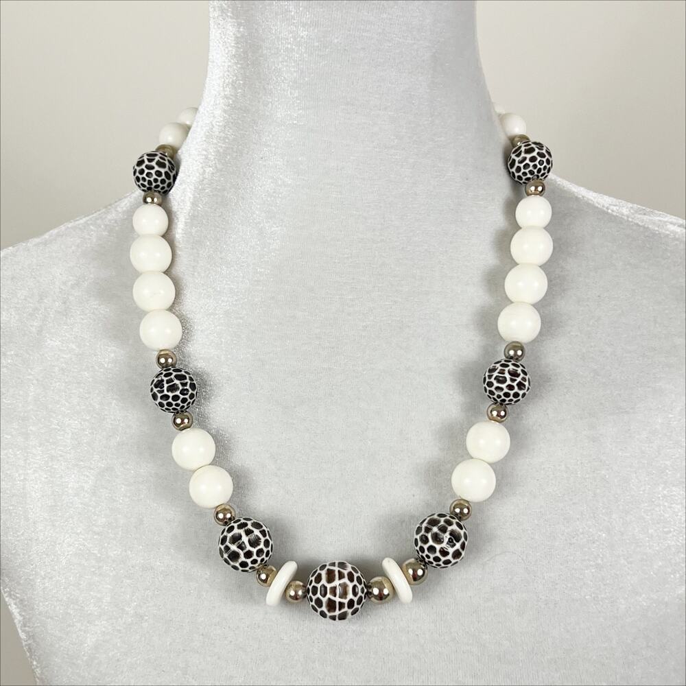 Vintage 80s White and Leopard Print Chunky Beaded Statement Necklace